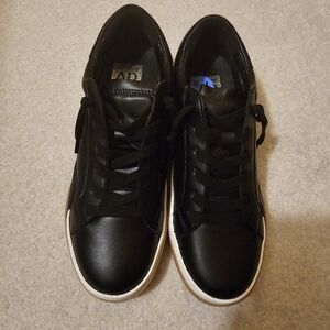 Dolce Vita Harryson black shoes